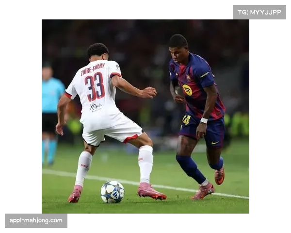 拉什福德在巴萨的蜕变成为曼联球迷圈热议话题展现新生力量